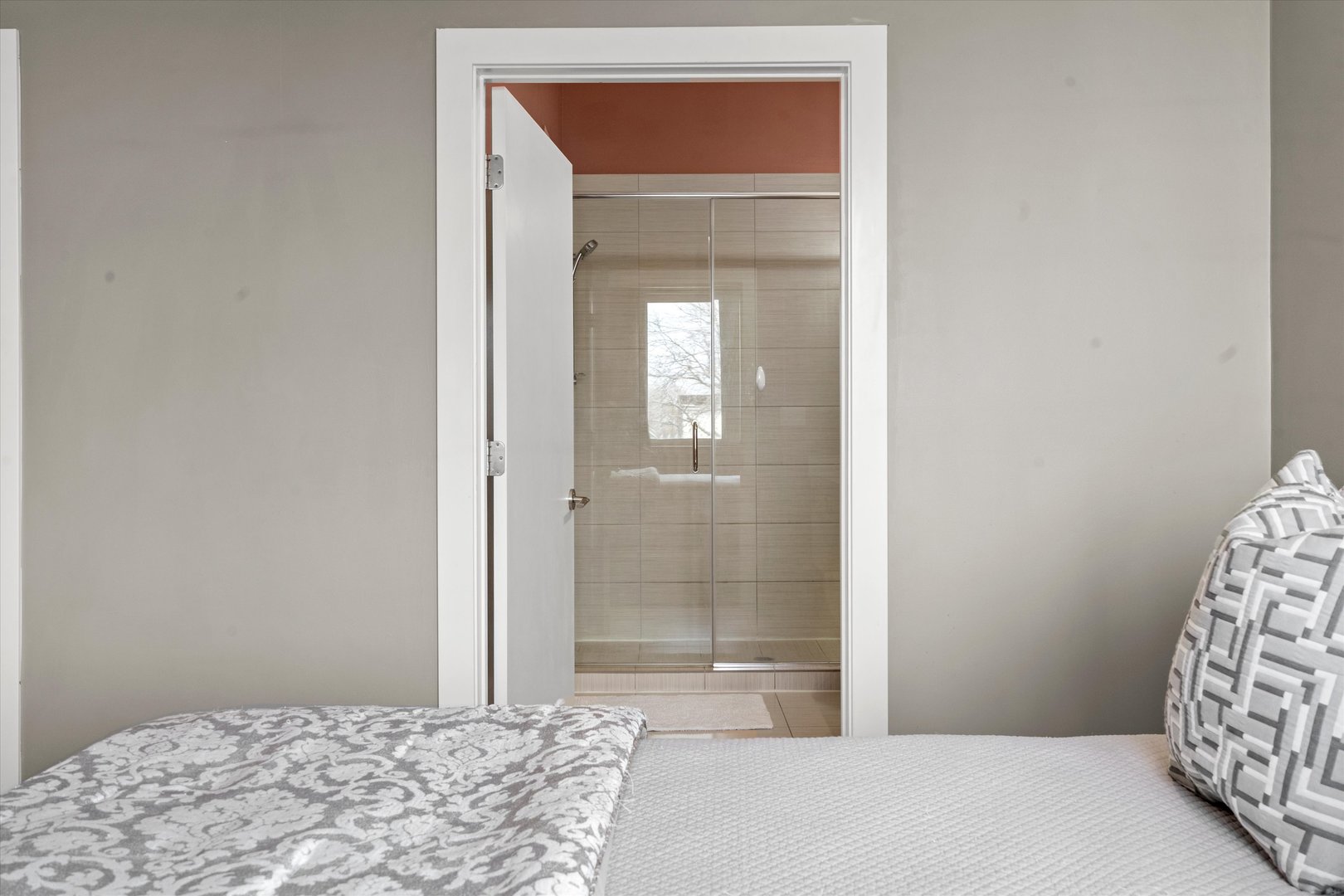 1732 N California Avenue Unit: 3