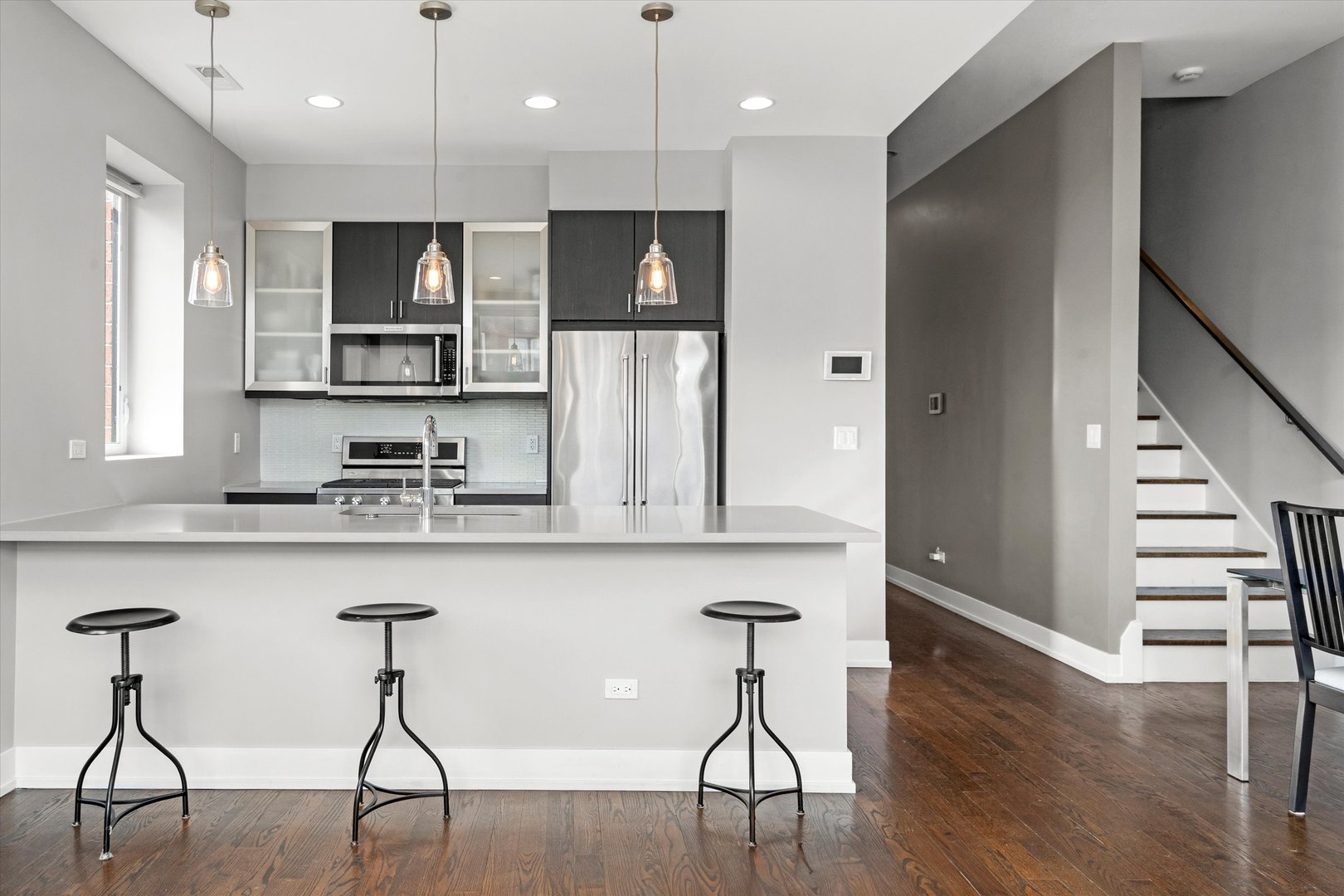 1732 N California Avenue Unit: 3