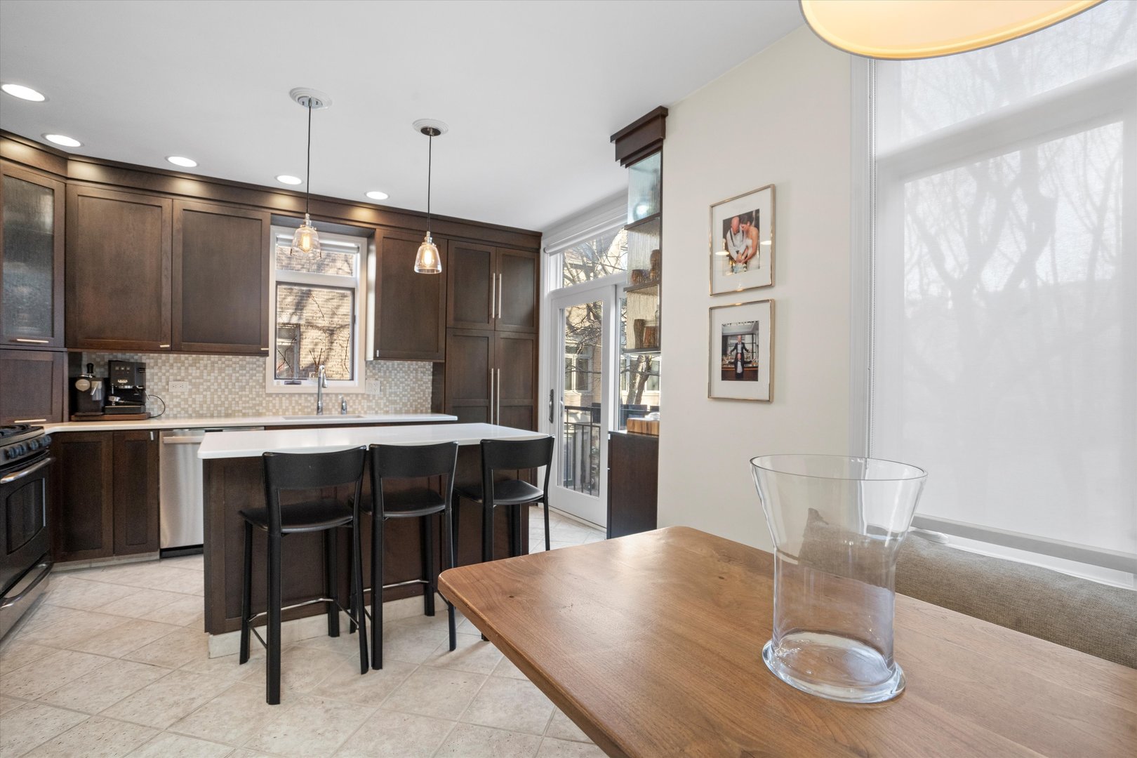 2733 N Greenview Avenue Unit: B