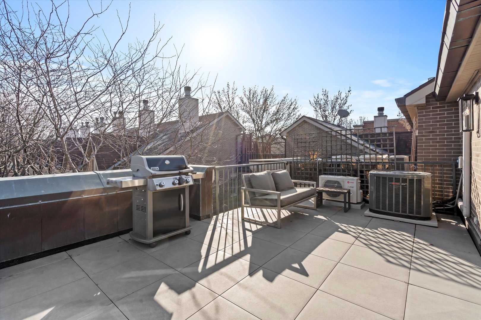 2733 N Greenview Avenue Unit: B