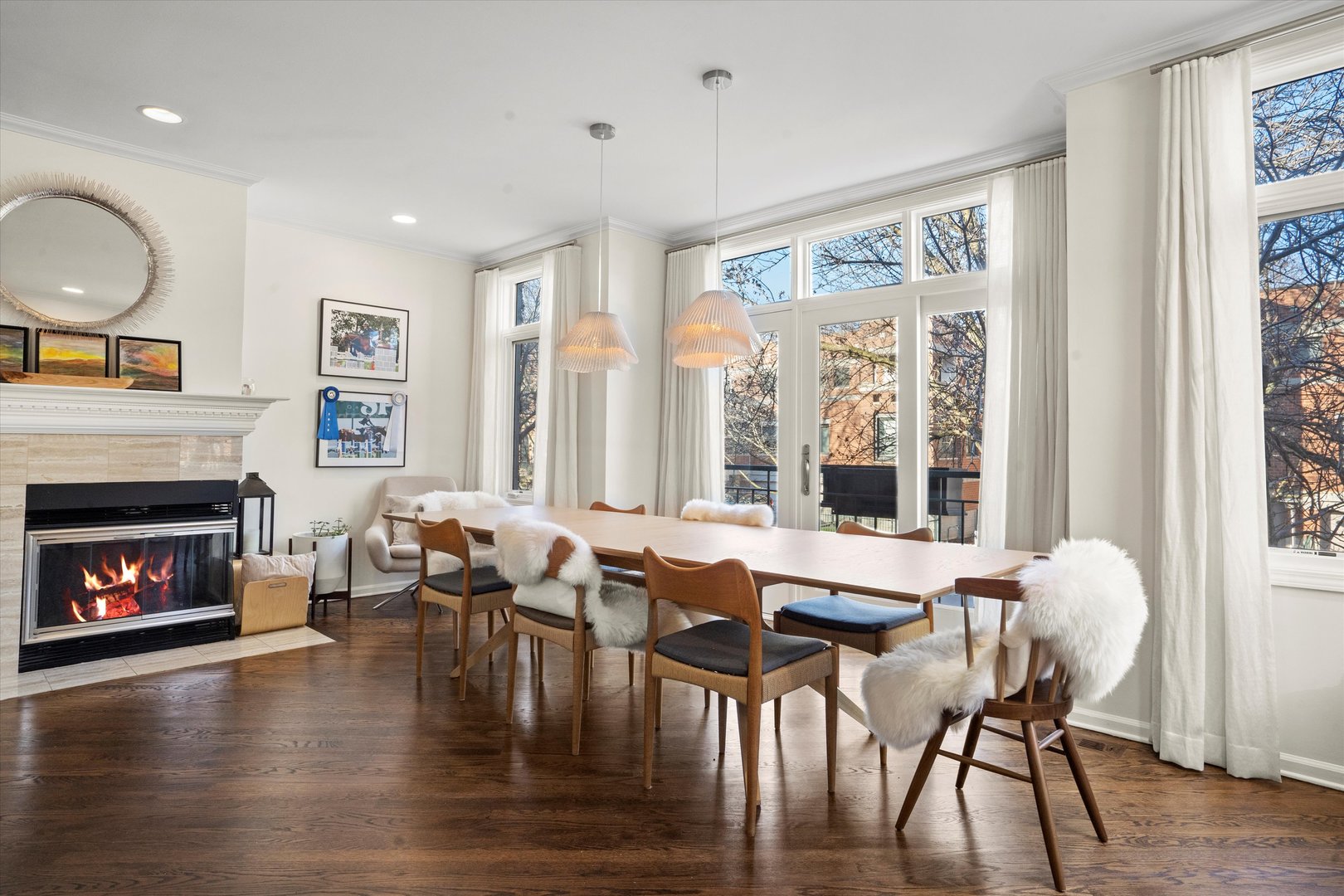 2733 N Greenview Avenue Unit: B