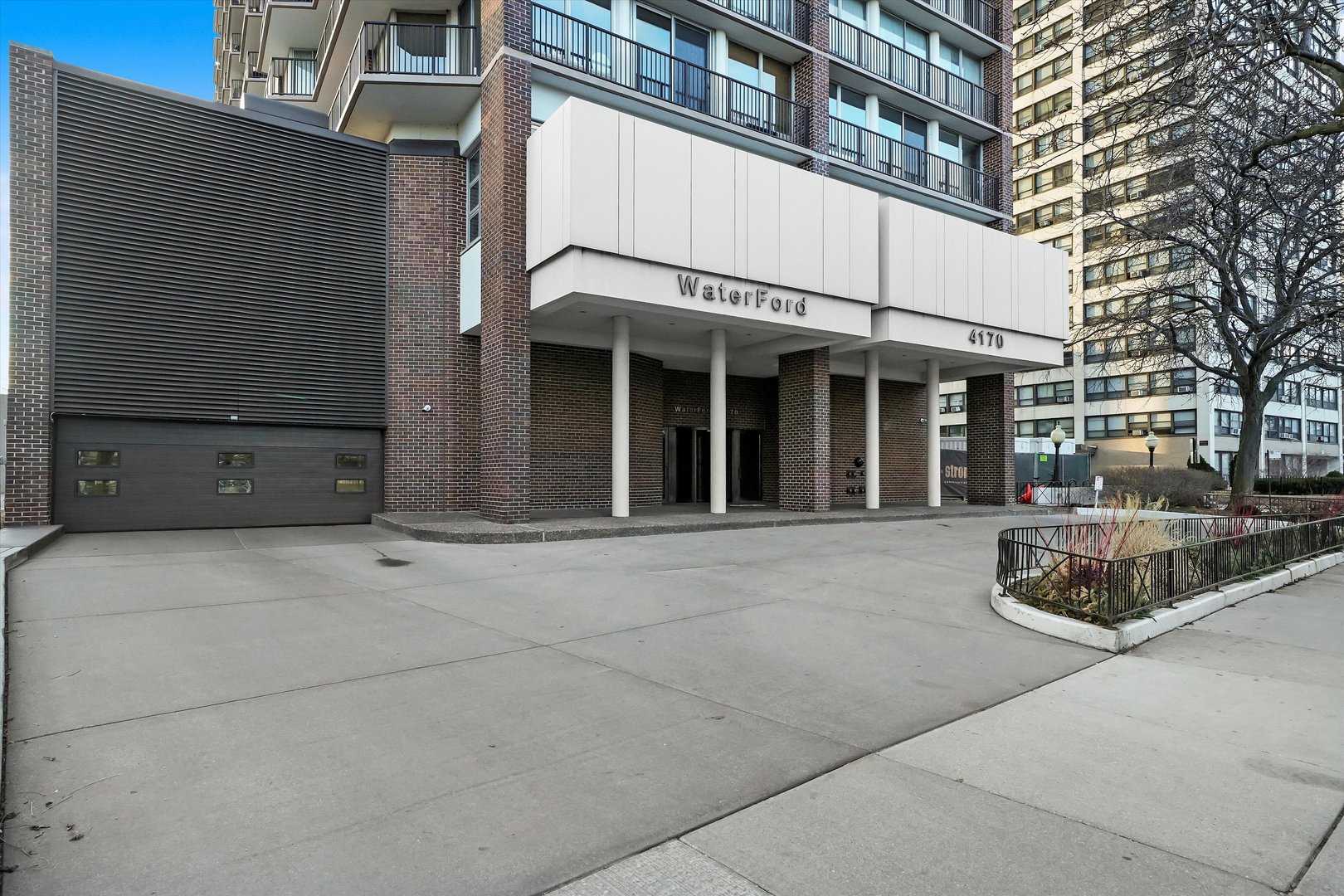 4170 N Marine Drive Unit: 24D