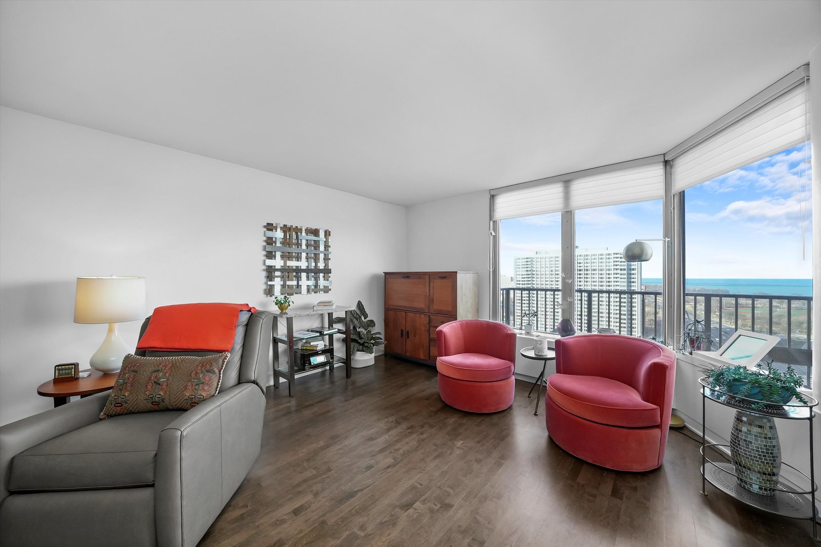 4170 N Marine Drive Unit: 24D