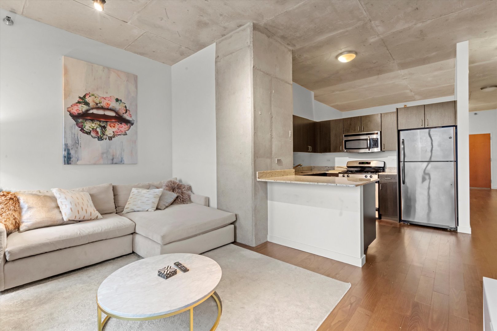 235 W VAN BUREN Street Unit: 3522