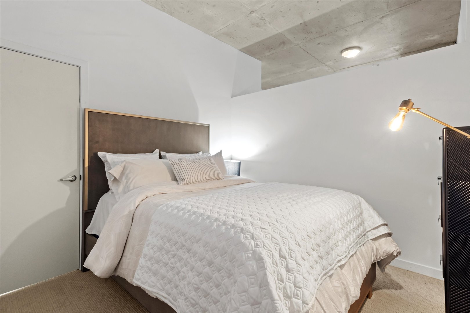 235 W VAN BUREN Street Unit: 3522