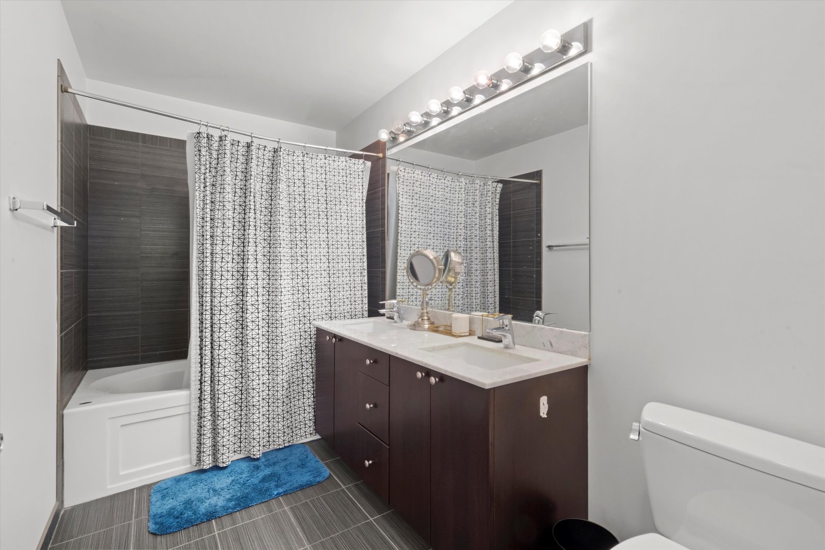 235 W VAN BUREN Street Unit: 3522
