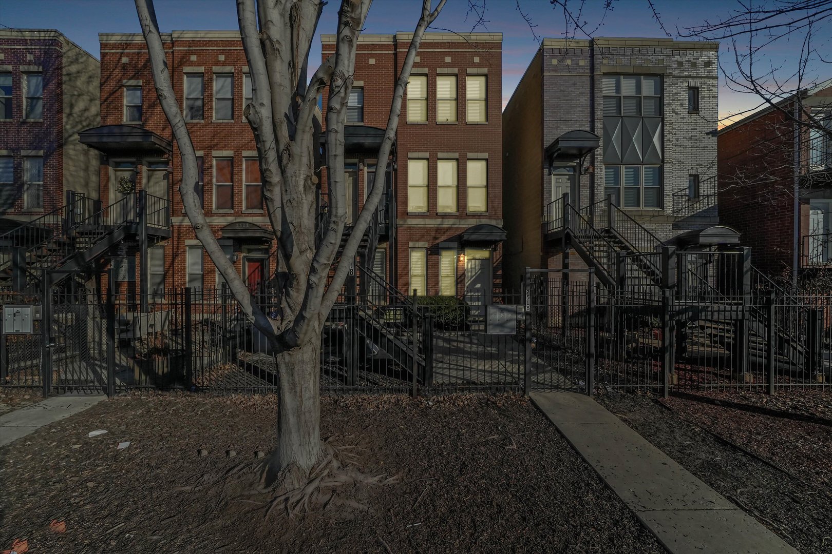2518 W Flournoy Street Unit: 1