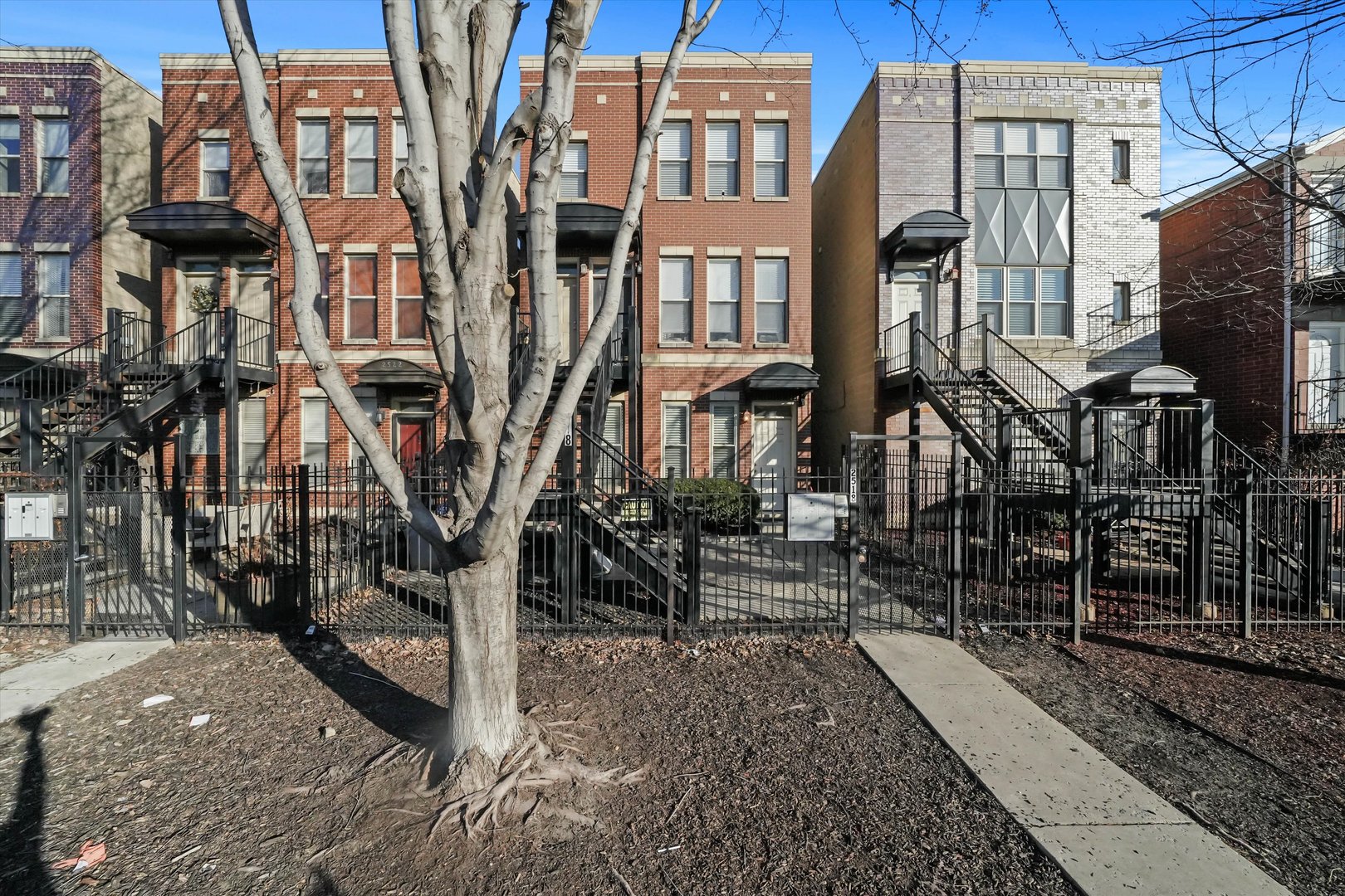 2518 W Flournoy Street Unit: 1