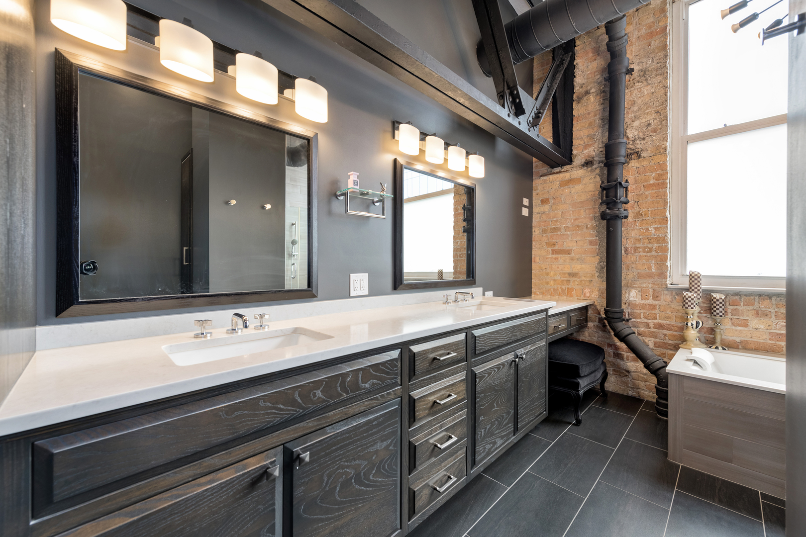 1000 W Washington Boulevard Unit: 505