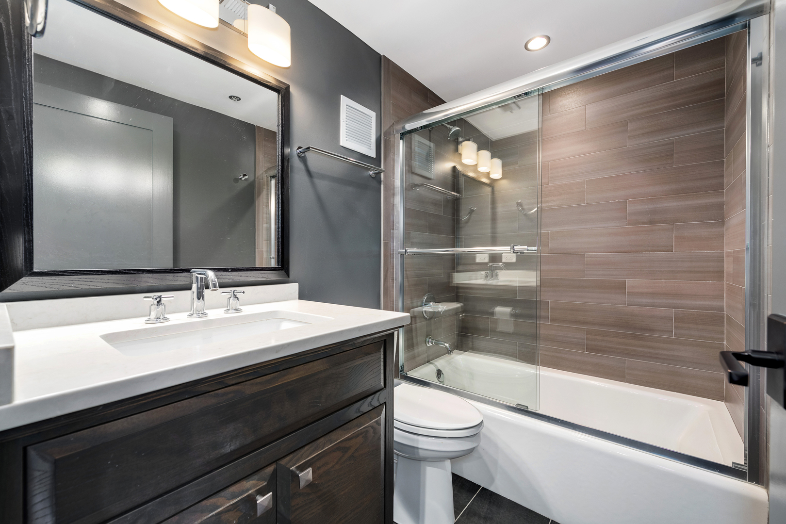 1000 W Washington Boulevard Unit: 505