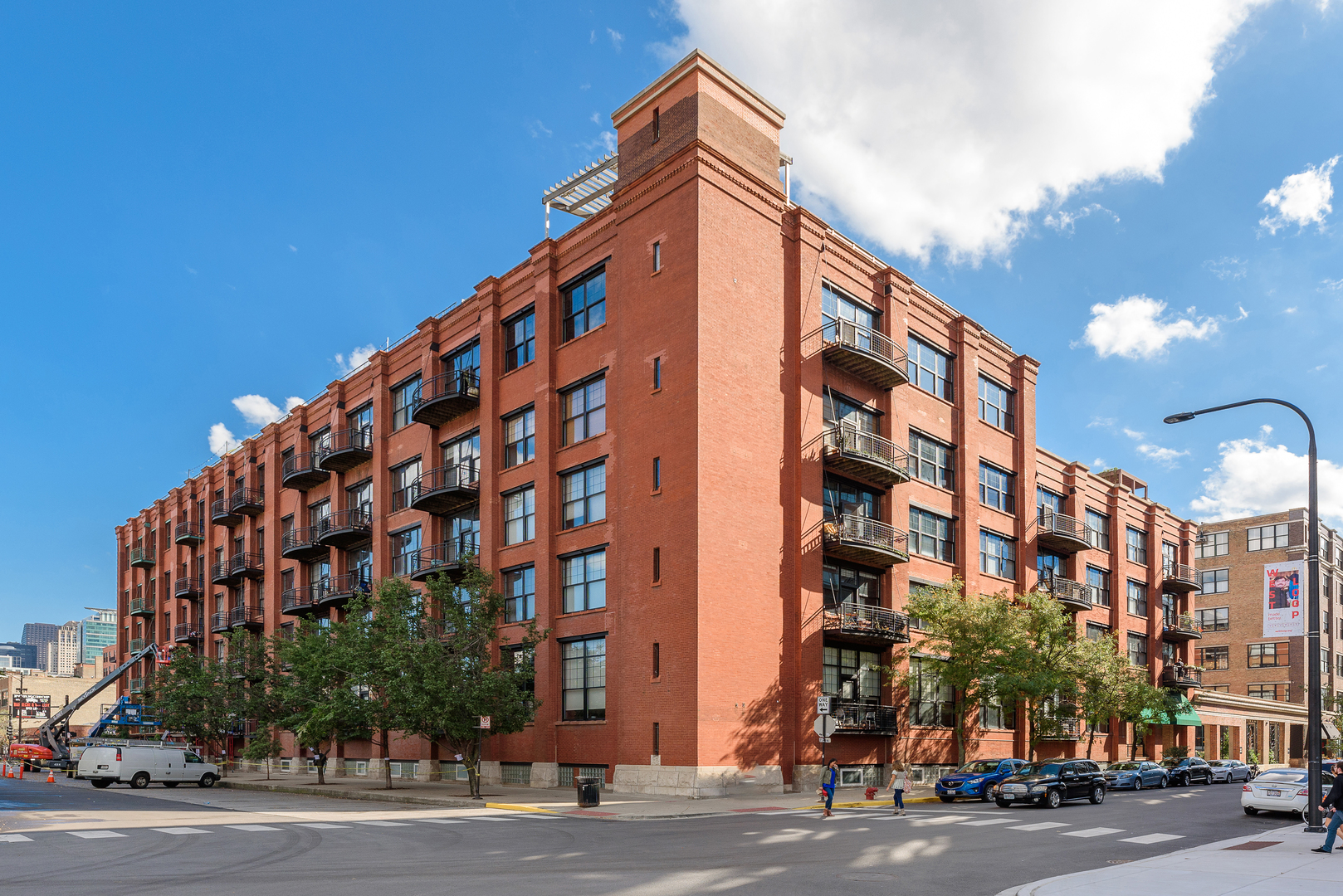 1000 W Washington Boulevard Unit: 505