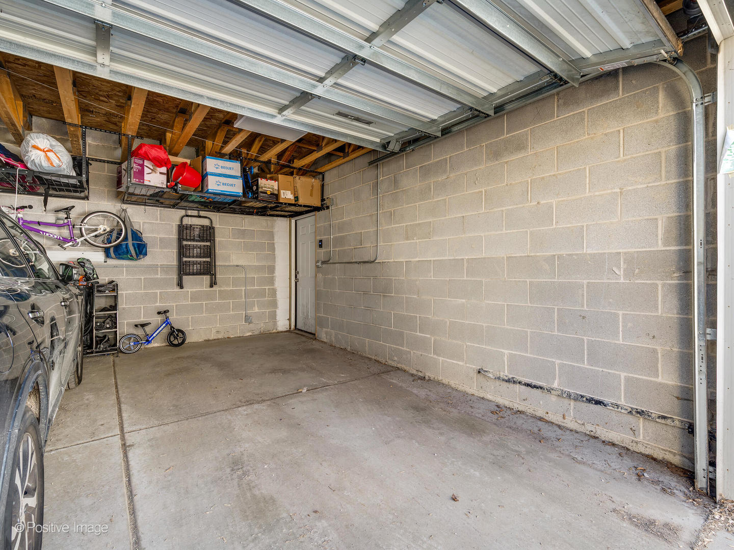 722 W 17th Place Unit: 2E