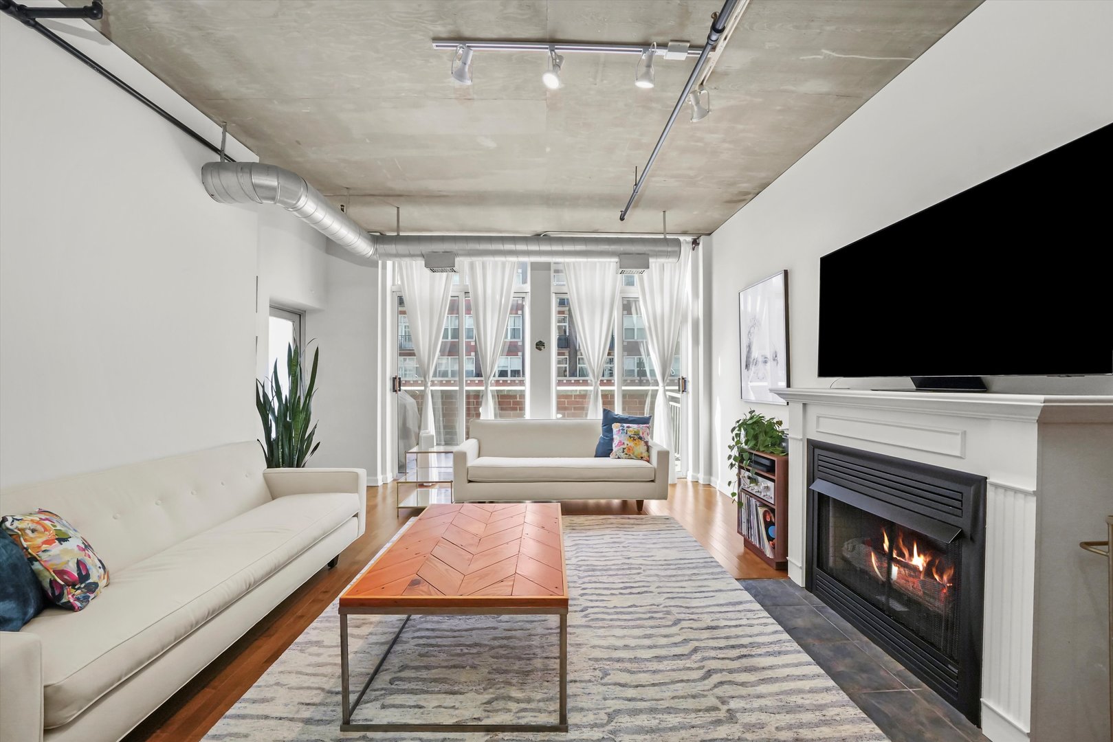 111 S MORGAN Street Unit: 307