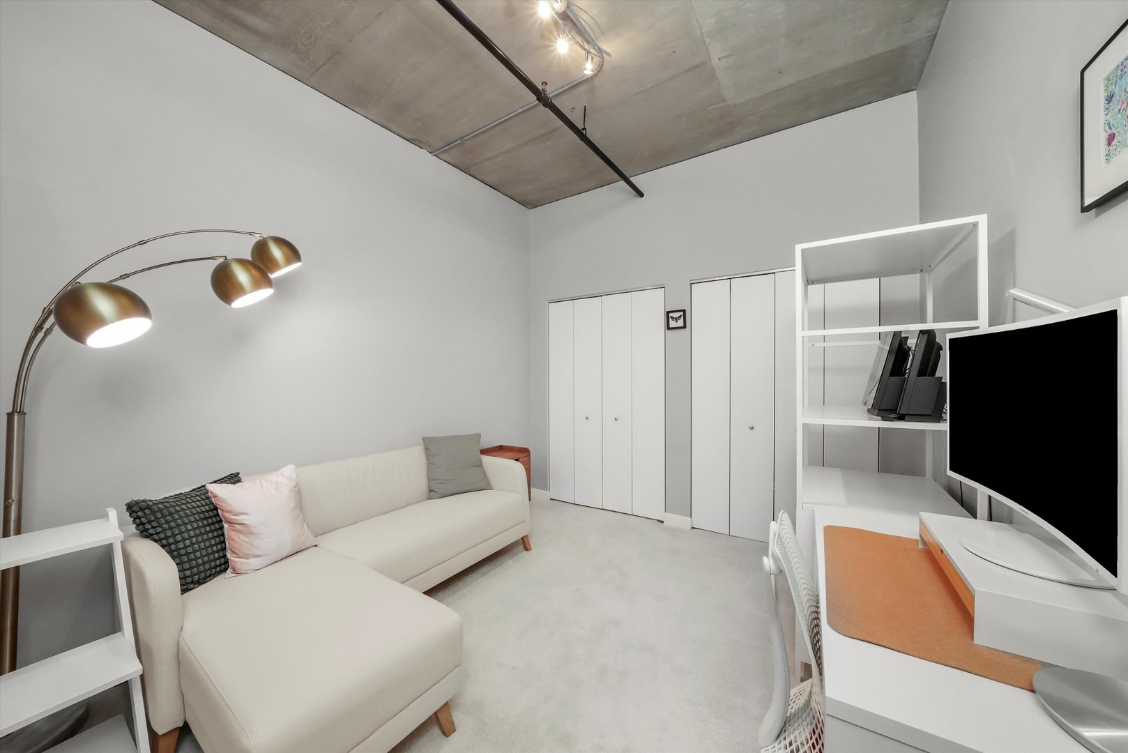 111 S MORGAN Street Unit: 307