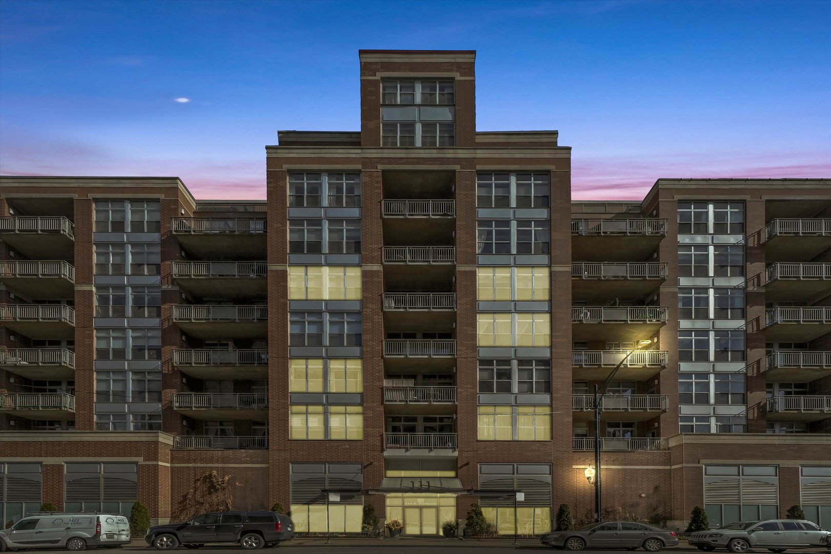 111 S MORGAN Street Unit: 307