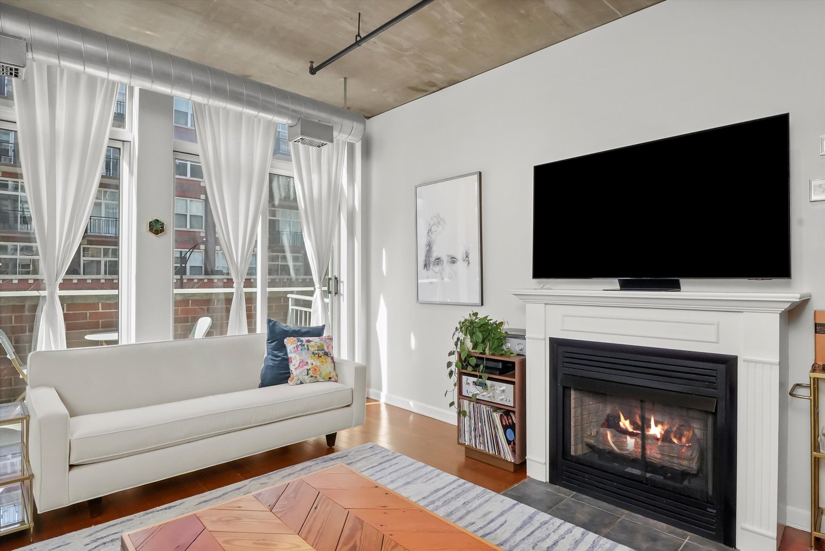 111 S MORGAN Street Unit: 307
