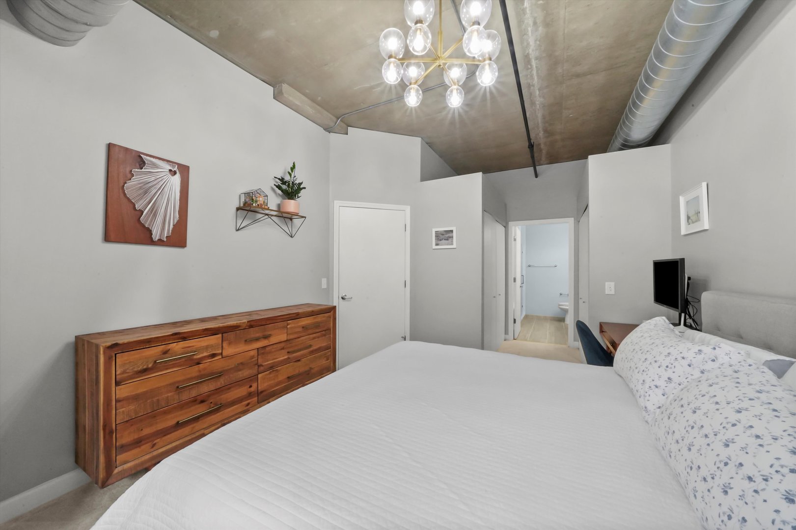 111 S MORGAN Street Unit: 307