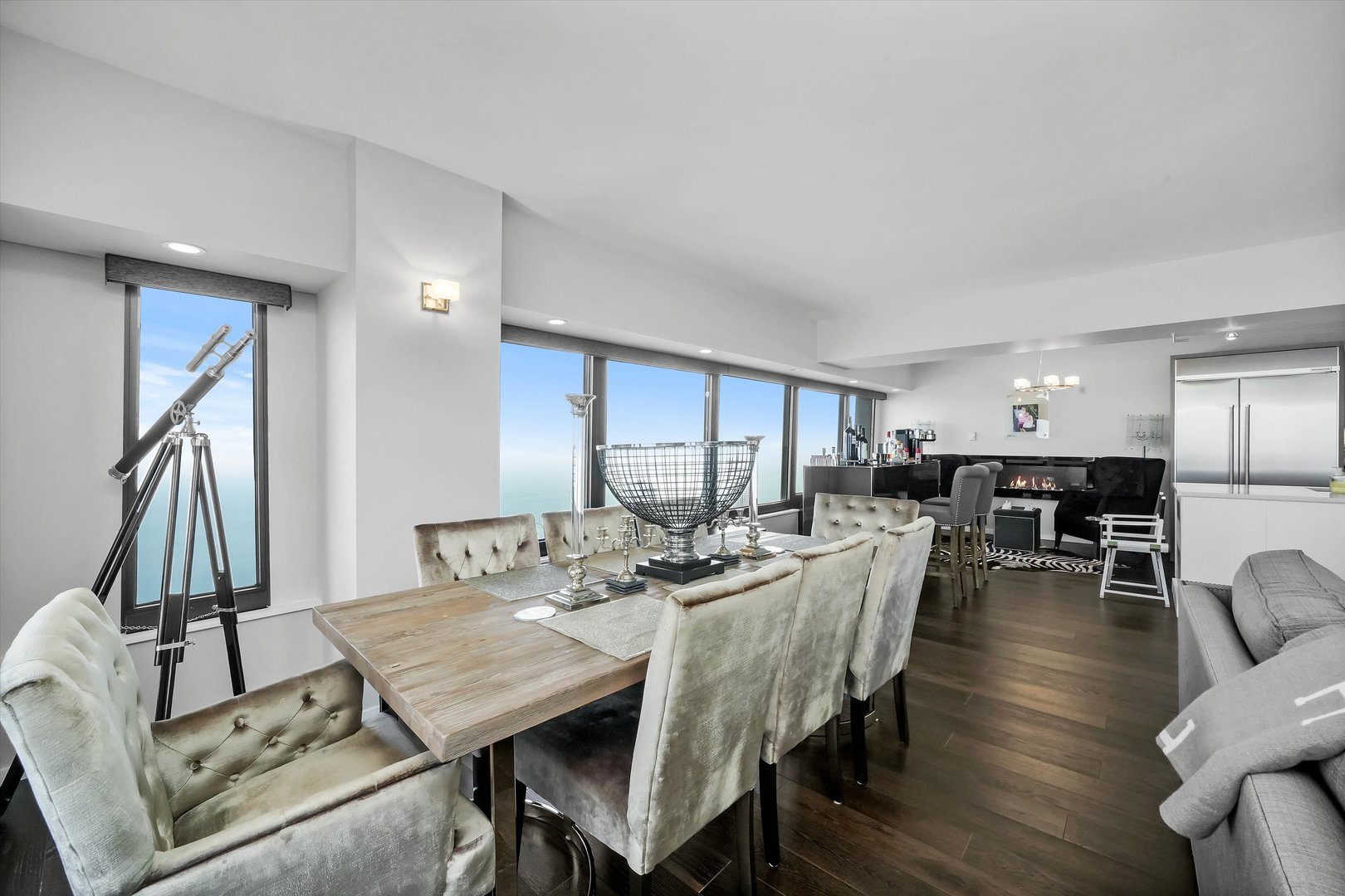 175 E DELAWARE Place Unit: 8005