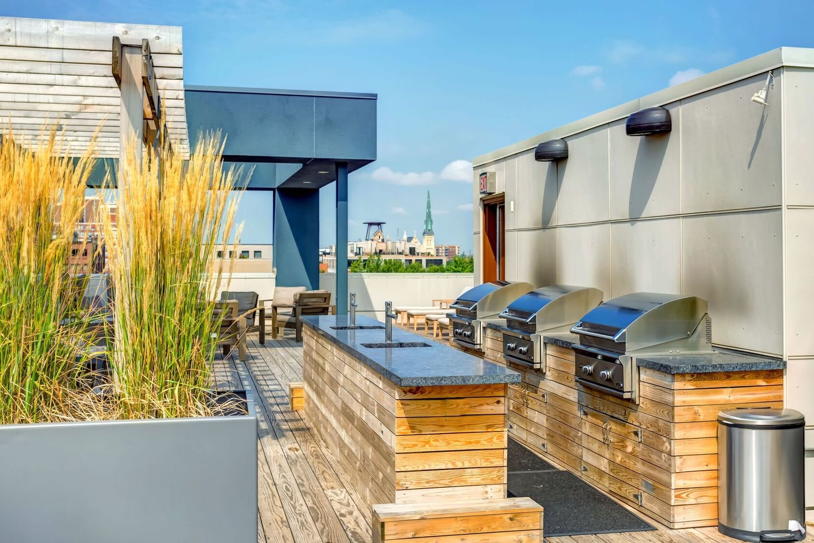 1222 W MADISON Street Unit: 227