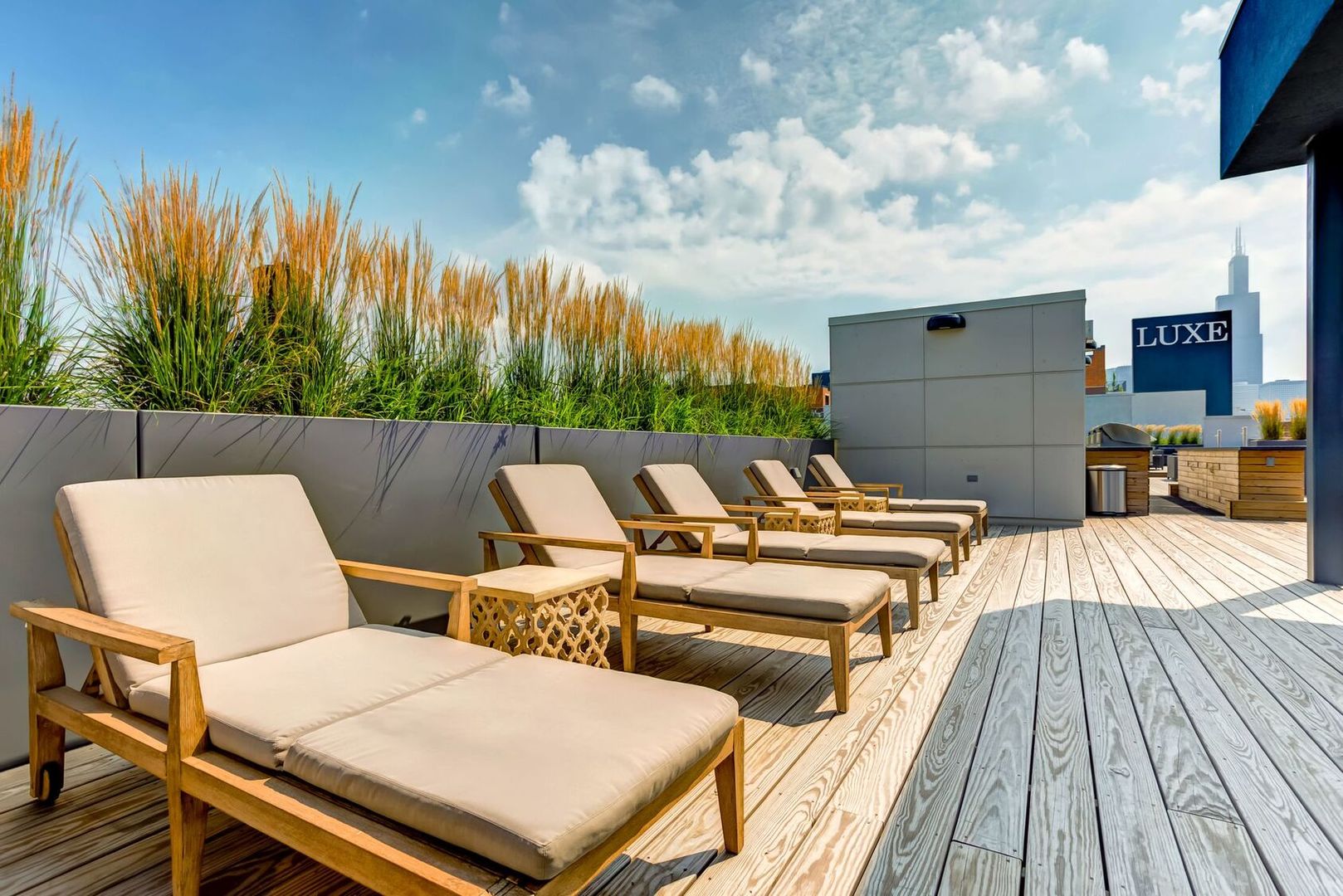 1222 W MADISON Street Unit: 227