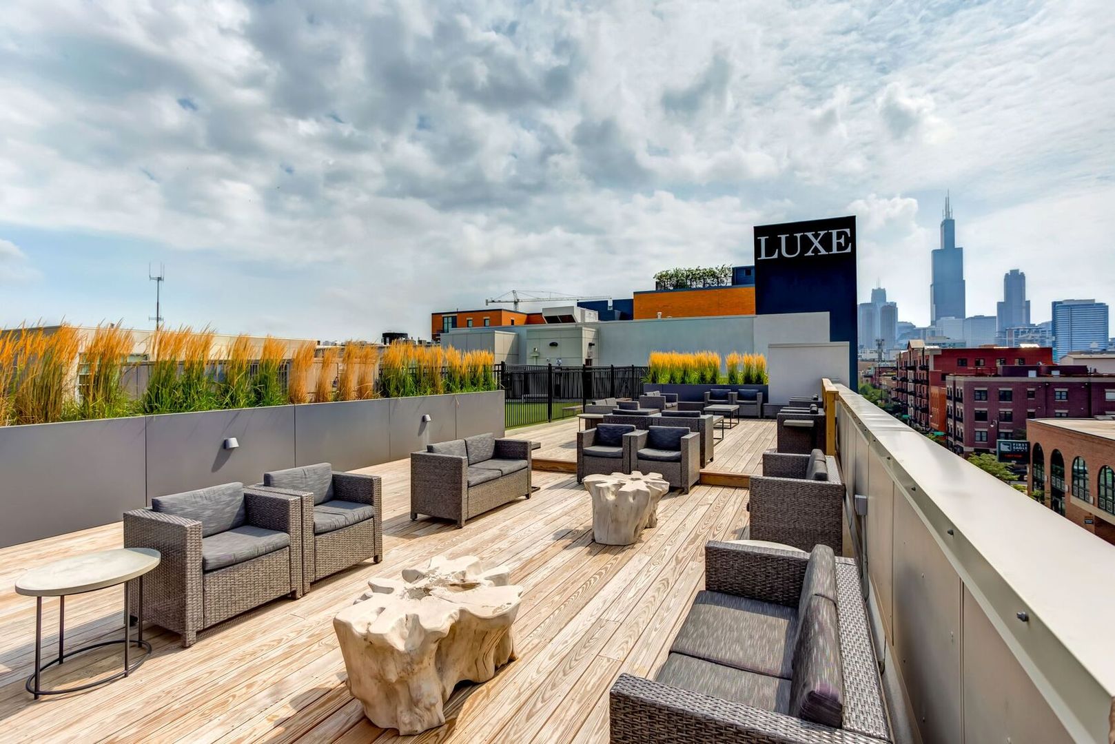 1222 W MADISON Street Unit: 227