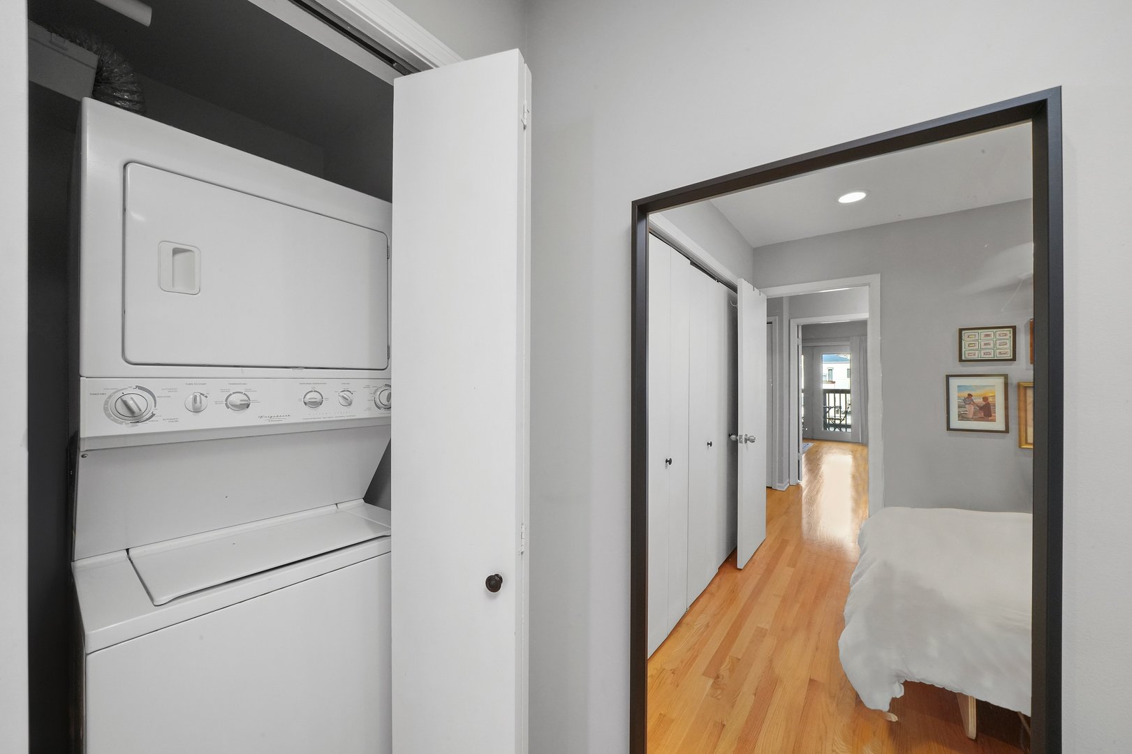 1104 W WEBSTER Avenue Unit: 202