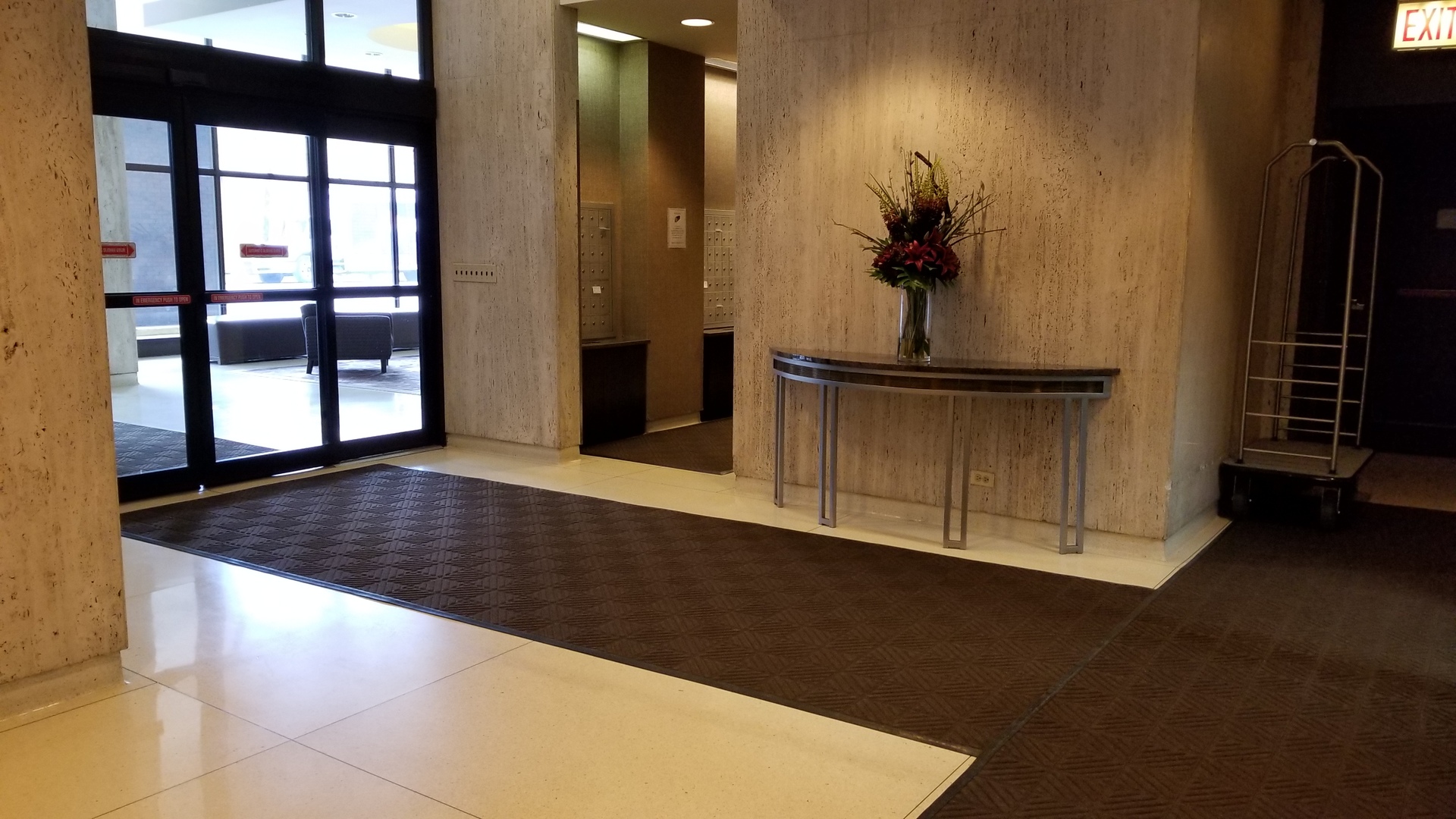 1636 N WELLS Street Unit: 2005