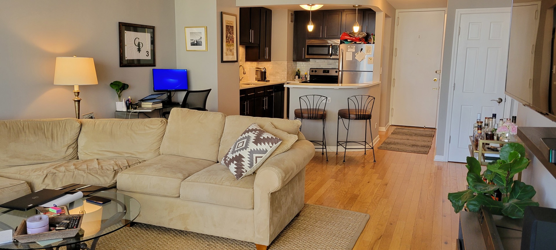 1636 N WELLS Street Unit: 2005