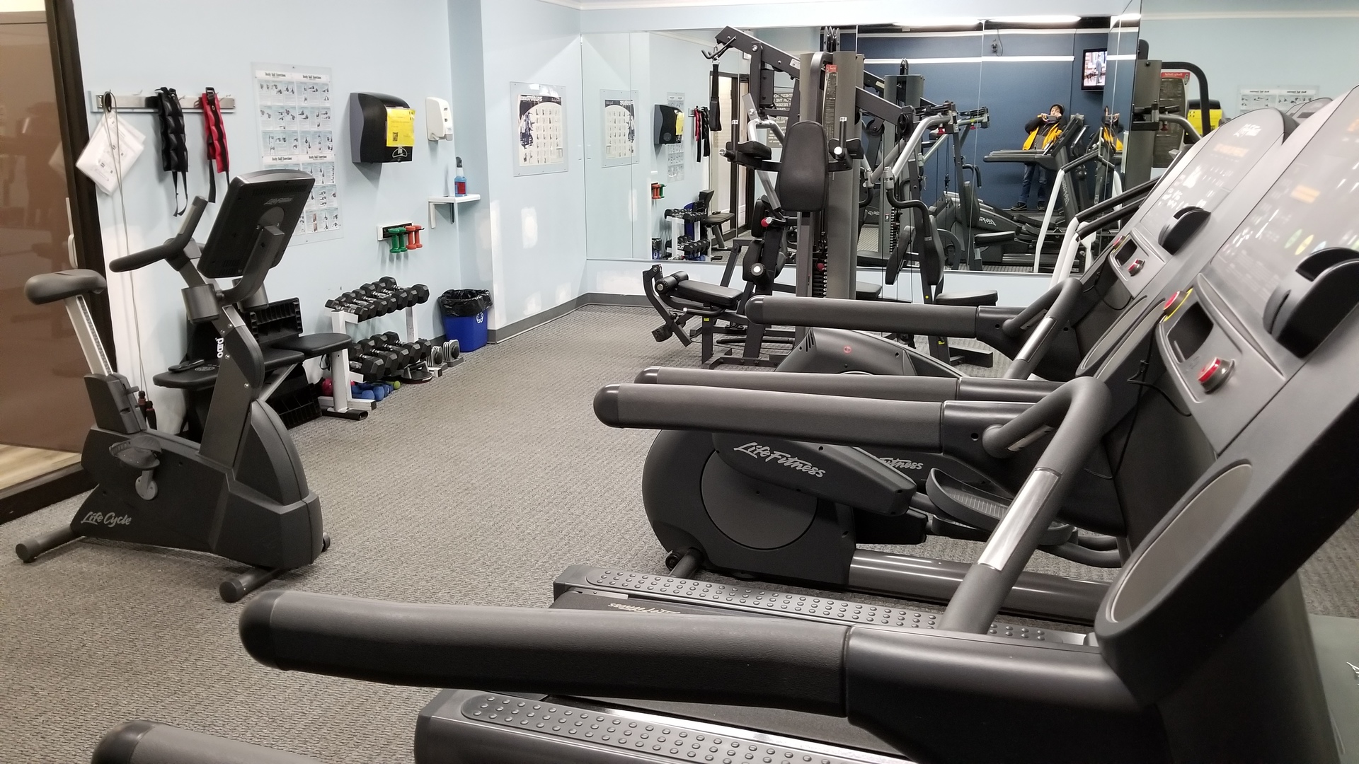 1636 N WELLS Street Unit: 2005