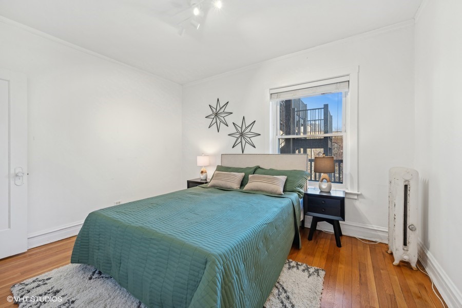 1425 W SUMMERDALE Avenue Unit: 2AB