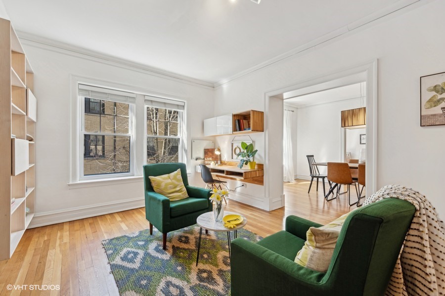 1425 W SUMMERDALE Avenue Unit: 2AB