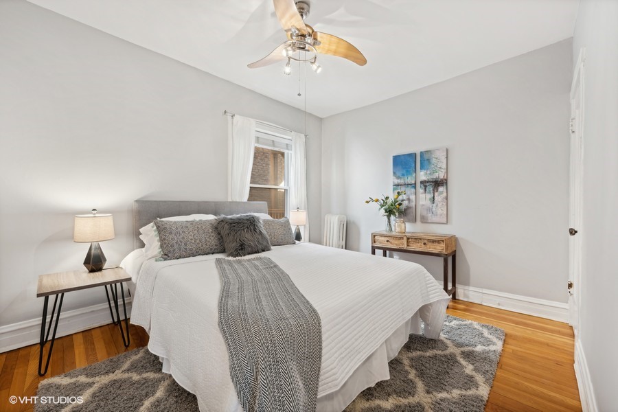 1425 W SUMMERDALE Avenue Unit: 2AB