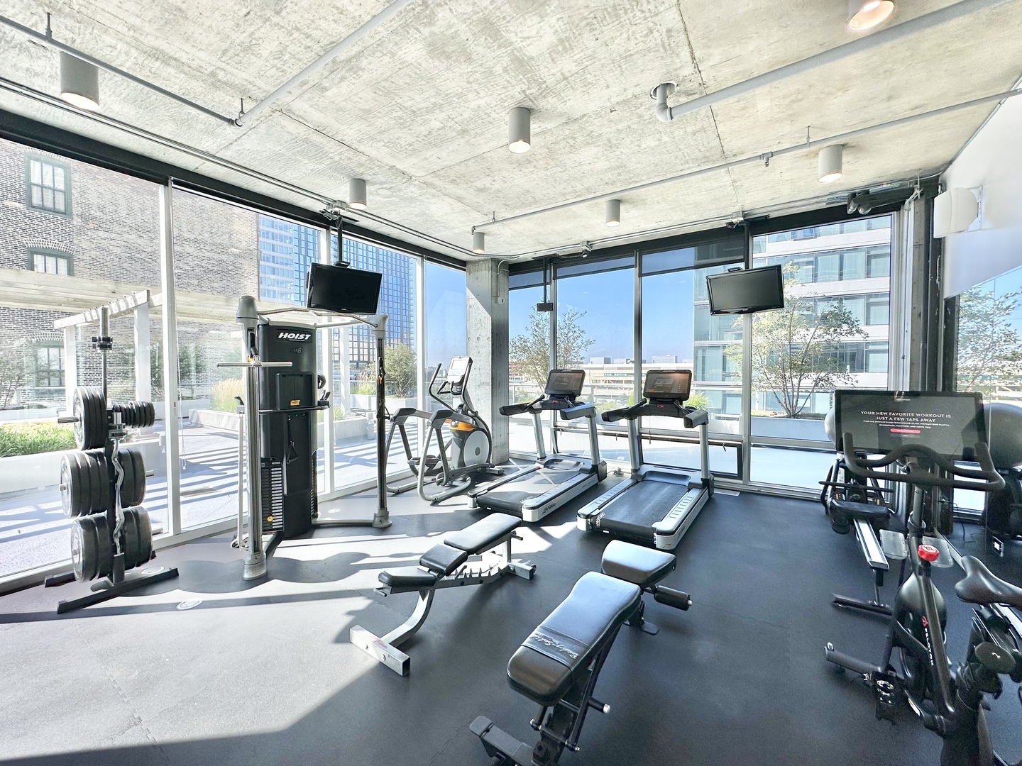 611 S Wells Street Unit: 2407