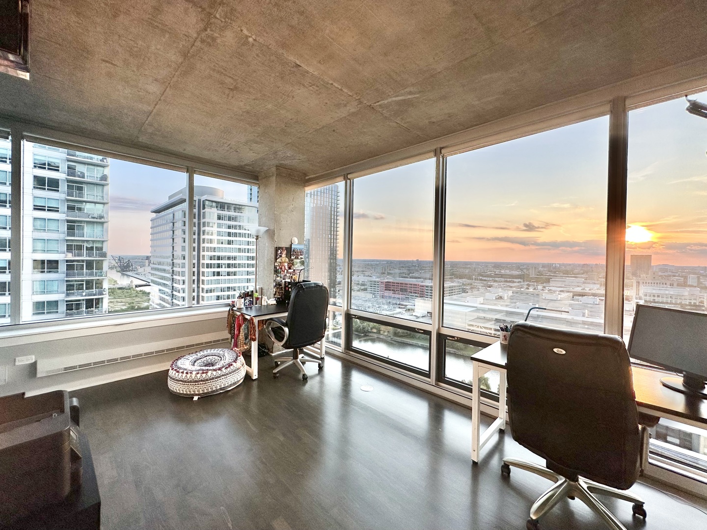 611 S Wells Street Unit: 2407