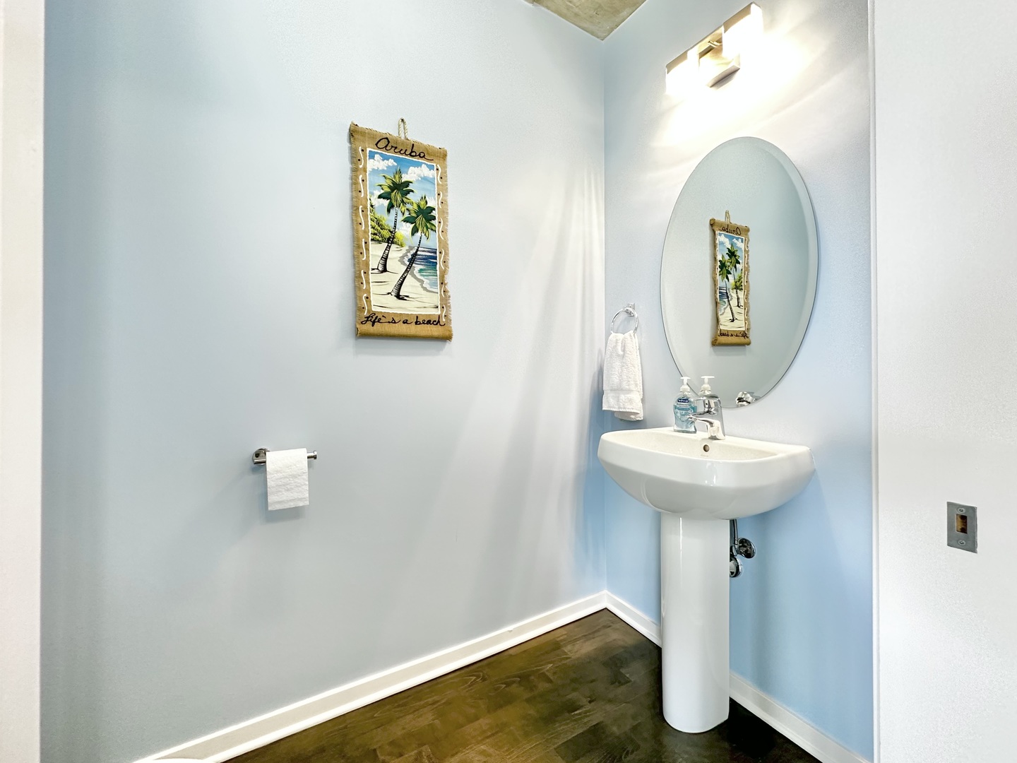 611 S Wells Street Unit: 2407