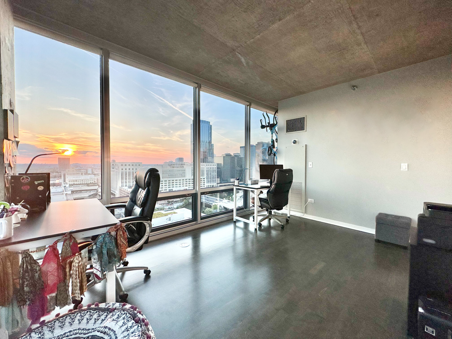 611 S Wells Street Unit: 2407