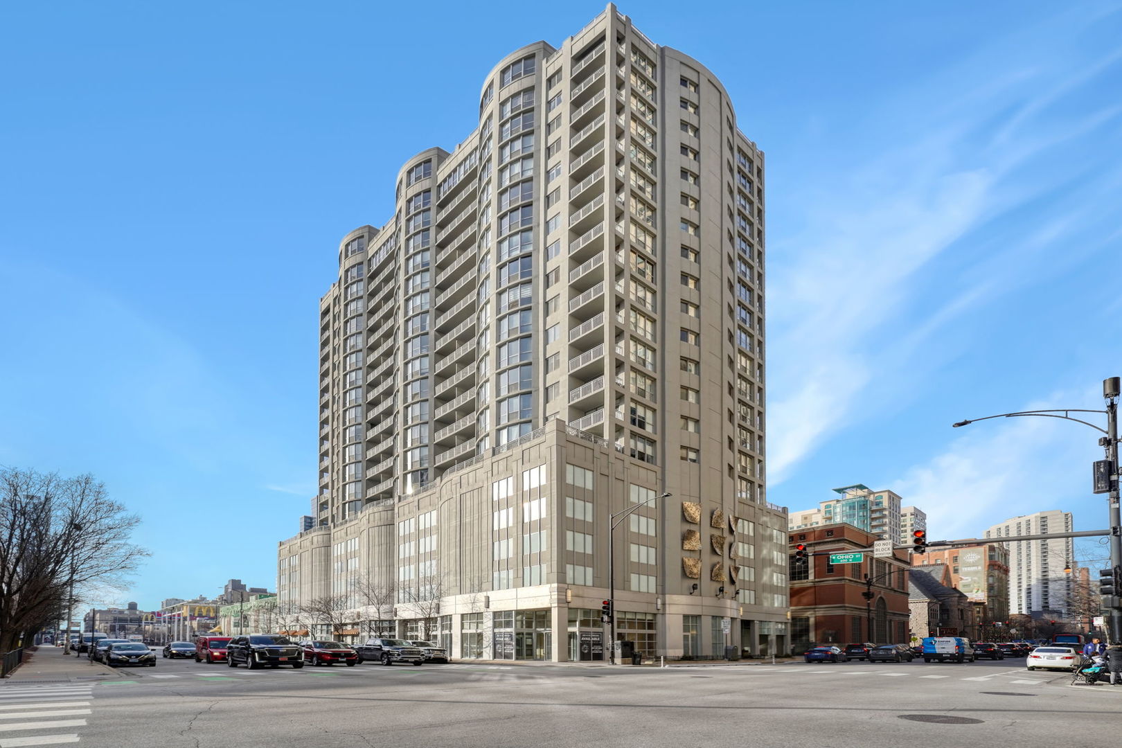 600 N Dearborn Street Unit: 1308