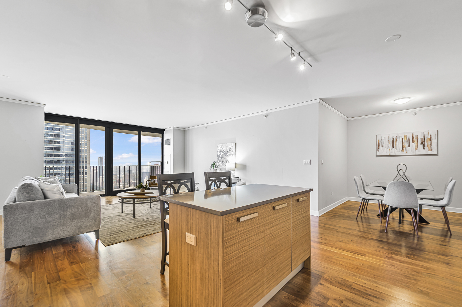 225 N Columbus Drive Unit: 6308