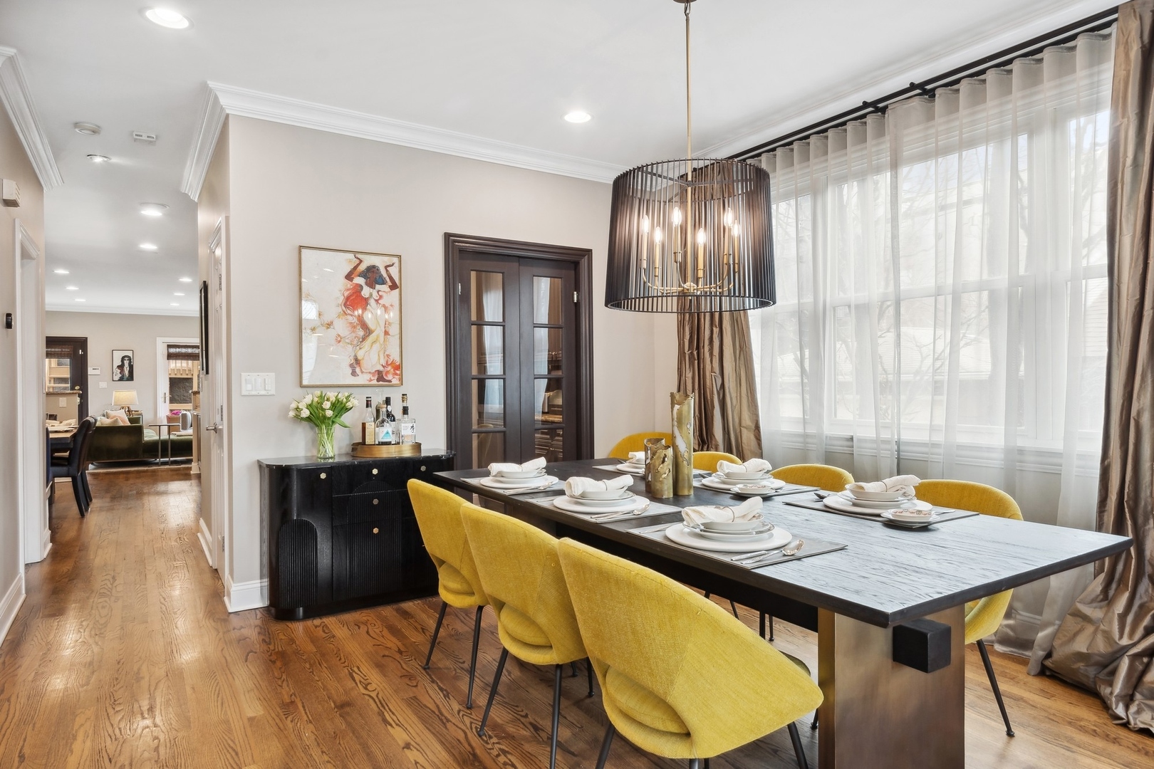 2015 N Winchester Avenue