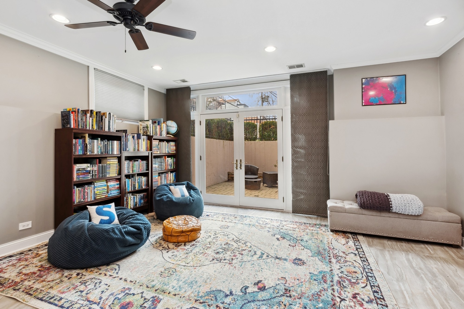 2015 N Winchester Avenue