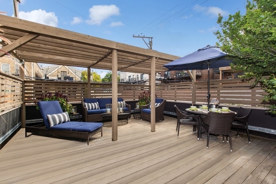 2015 N Winchester Avenue