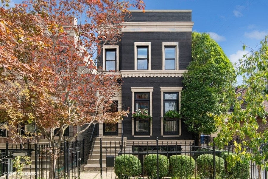 2015 N Winchester Avenue