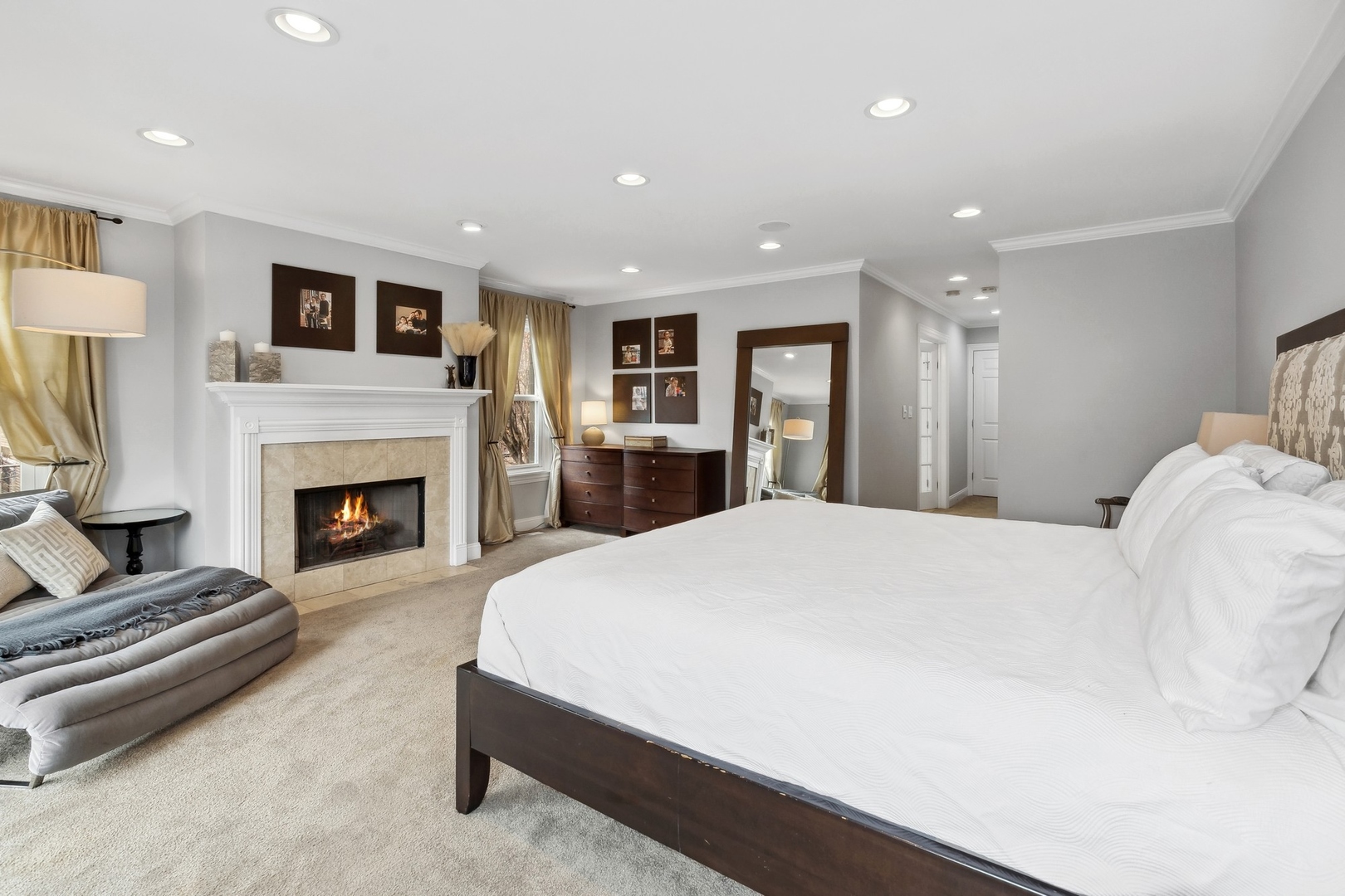 2015 N Winchester Avenue