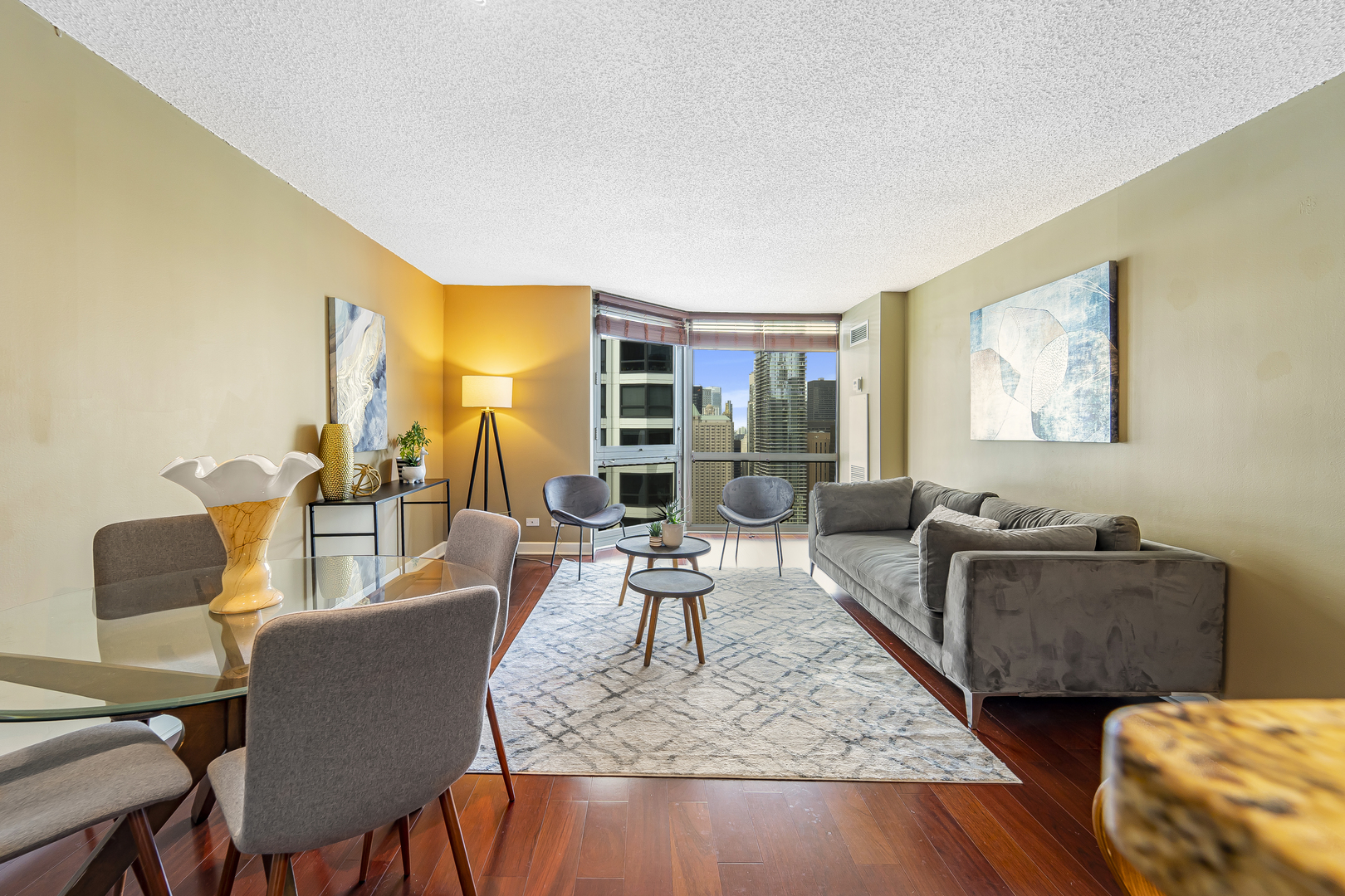 195 N HARBOR Drive Unit: 4107