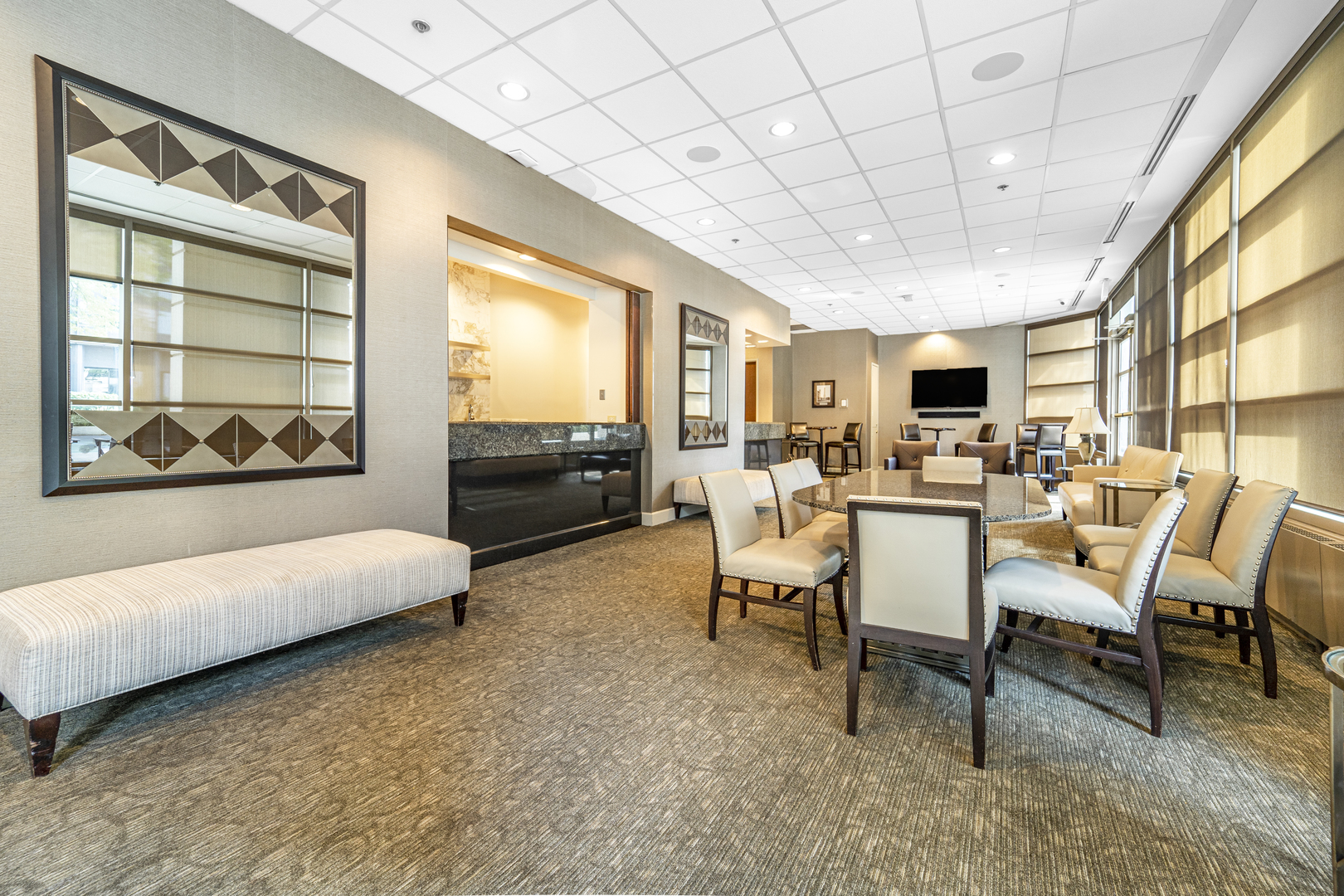 195 N HARBOR Drive Unit: 4107