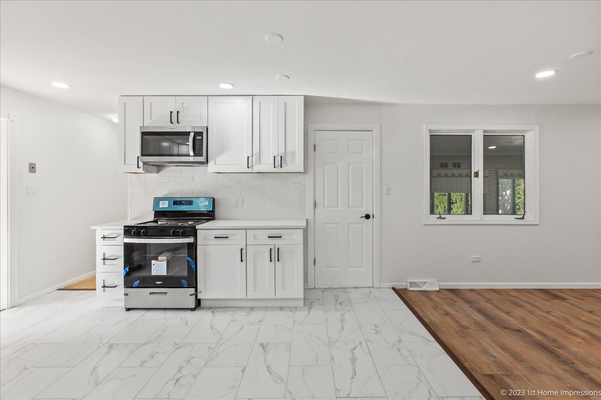 15140 Narcissus Court