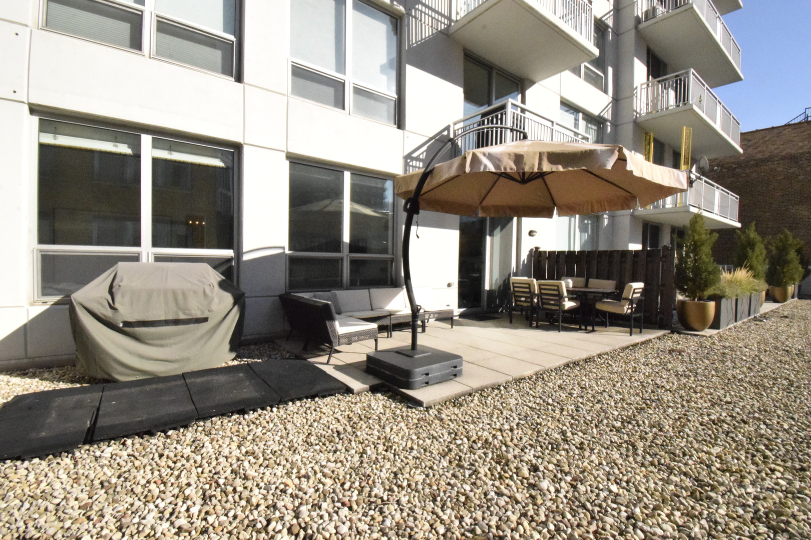 421 W Huron Street Unit: 506