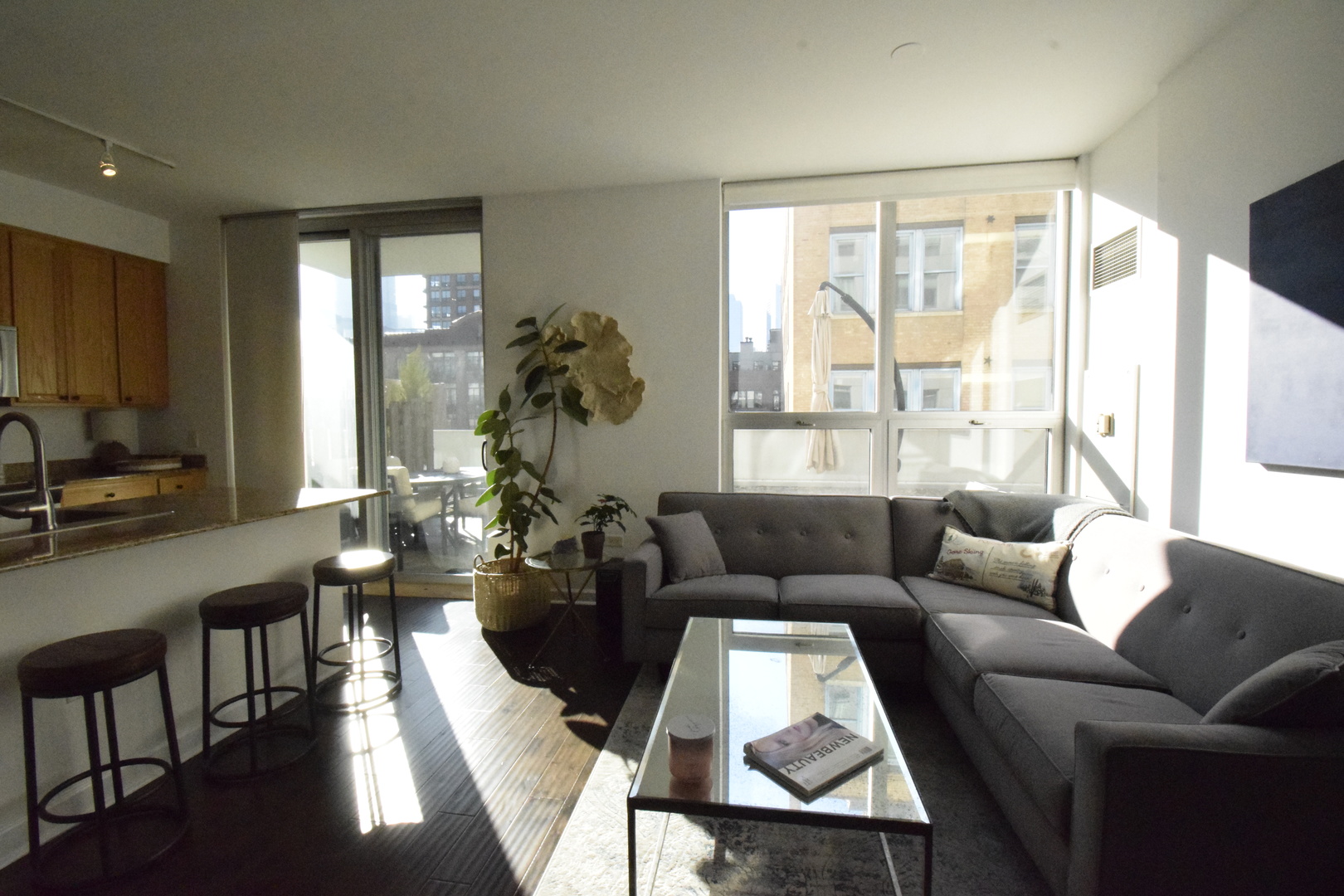 421 W Huron Street Unit: 506