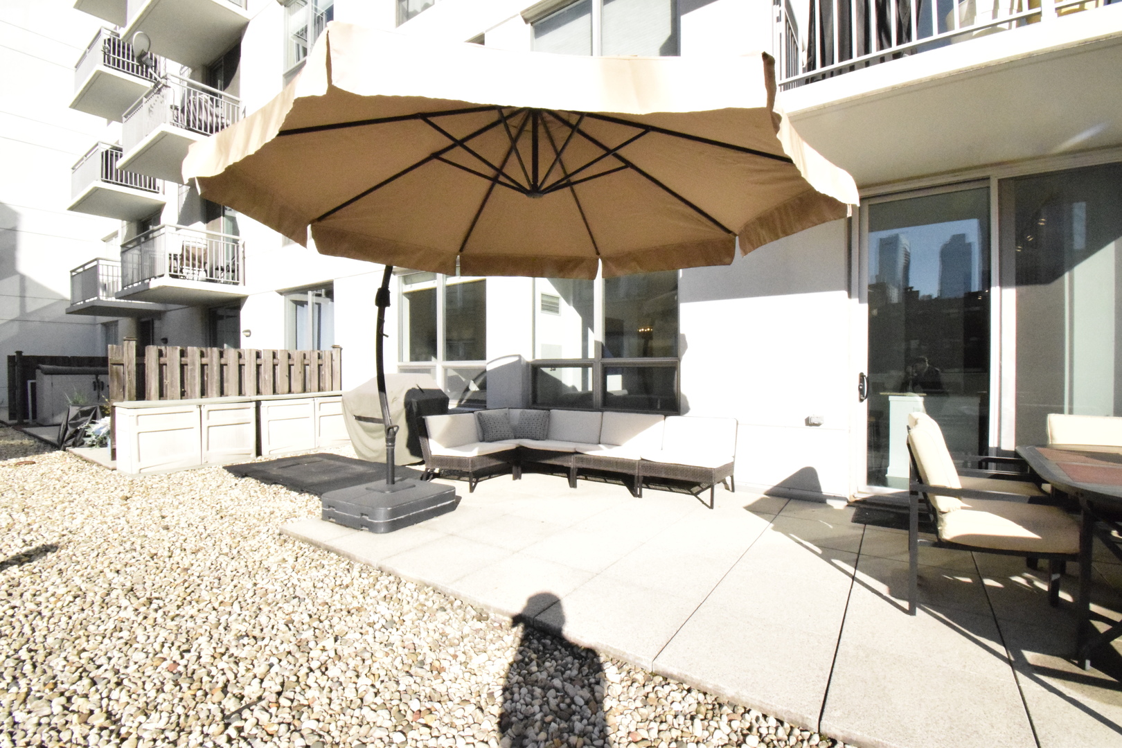 421 W Huron Street Unit: 506