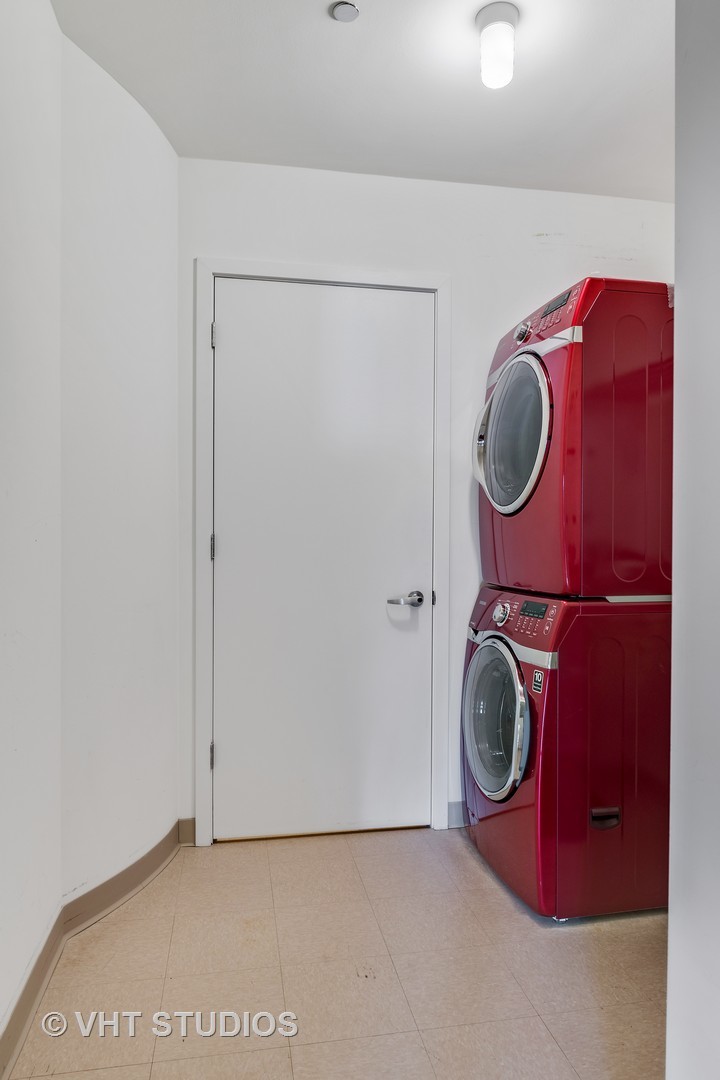 65 E Monroe Street Unit: 4526